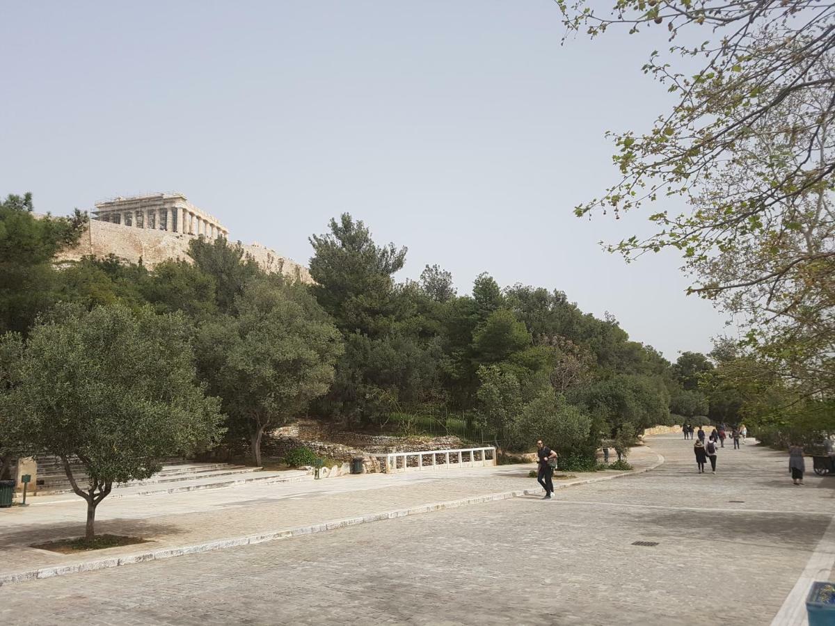 John Beauty 50m2, Metro And Acropolis 5' * Athens