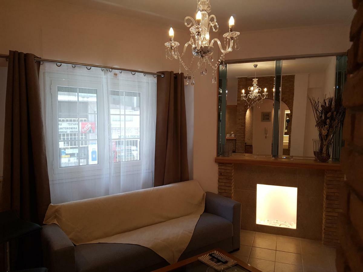 Apartment John Beauty 50m2, Metro And Acropolis 5' *