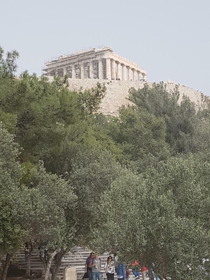 John Beauty 50m2, Metro And Acropolis 5'